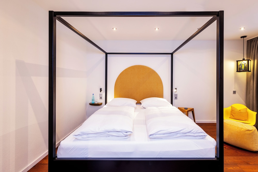 Deluxe Double Room, Balcony - Photo 17
