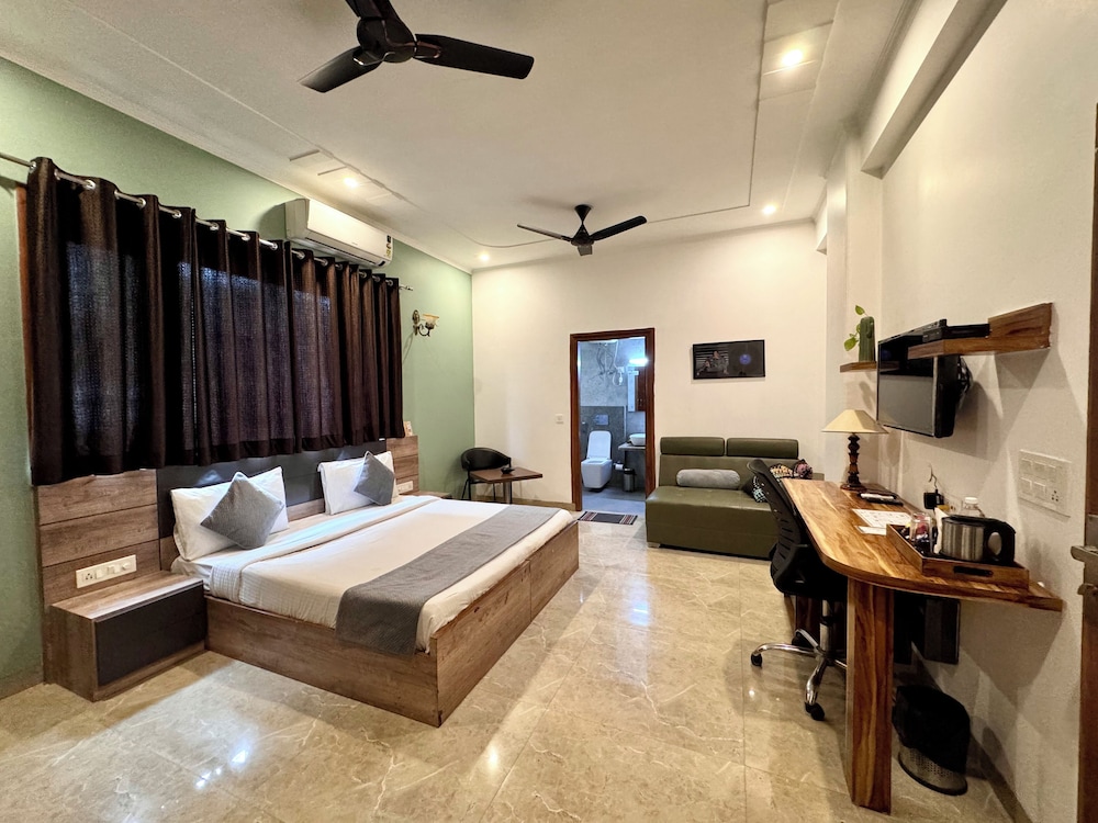 Classic Double or Twin Room