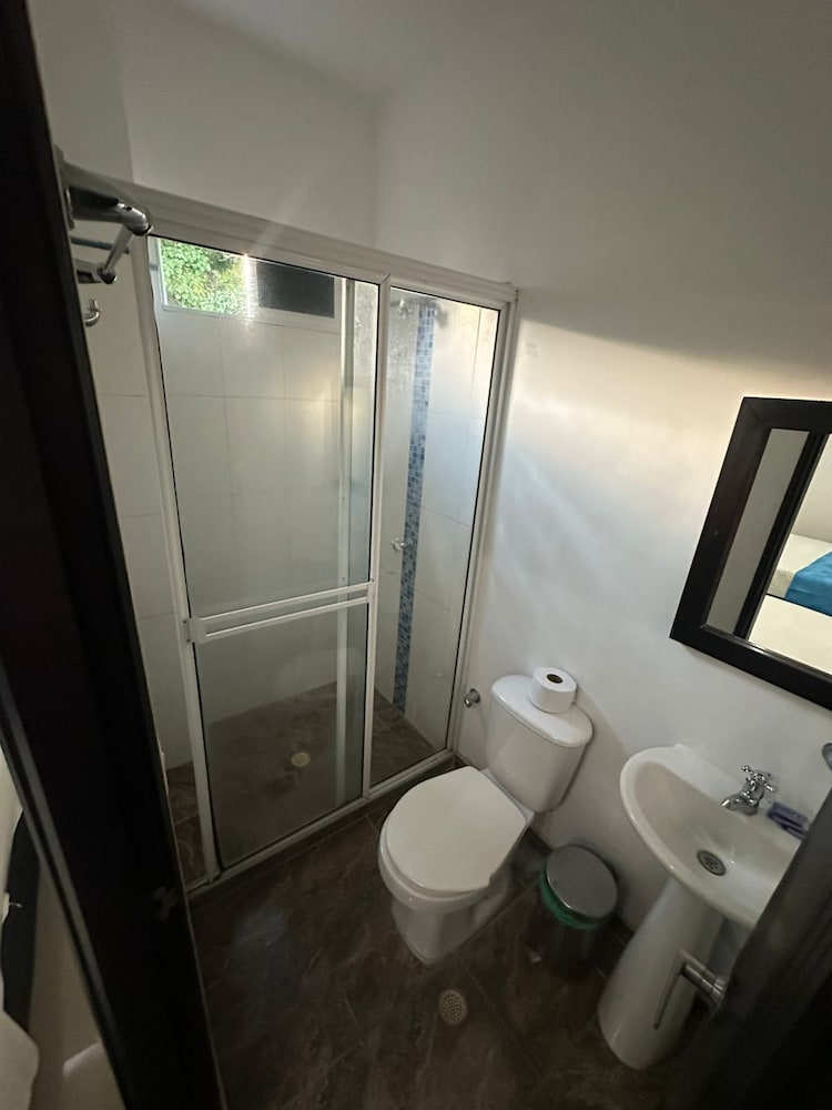 Classic Quadruple Room photo 2