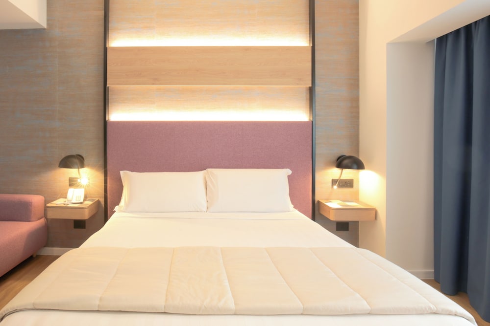 Executive Double Room, 1 Double or 2 Twin Beds photo 3