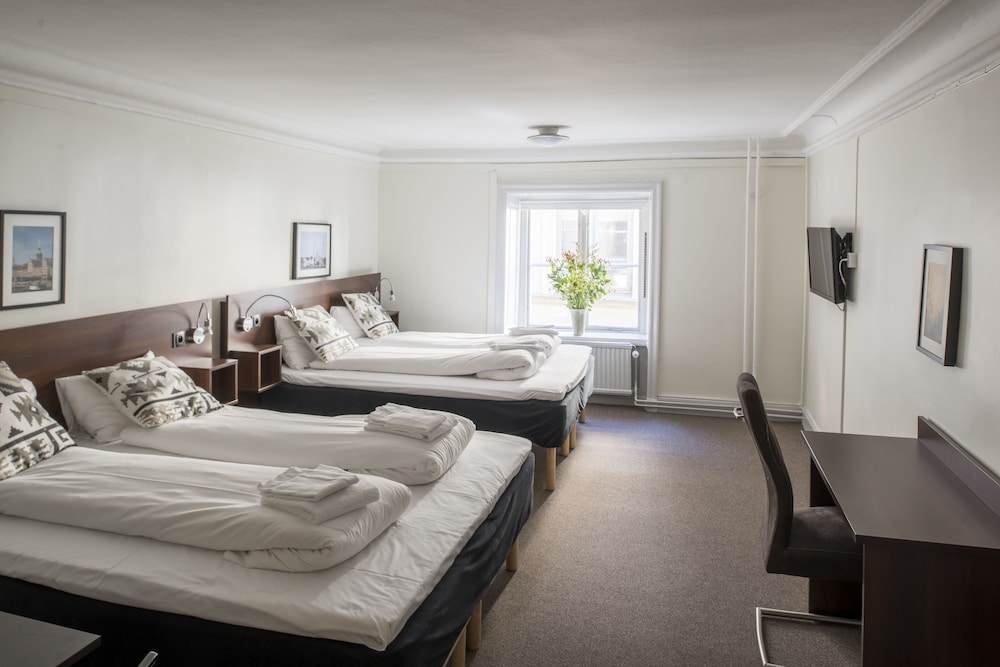 Standard Quadruple Room, Ensuite