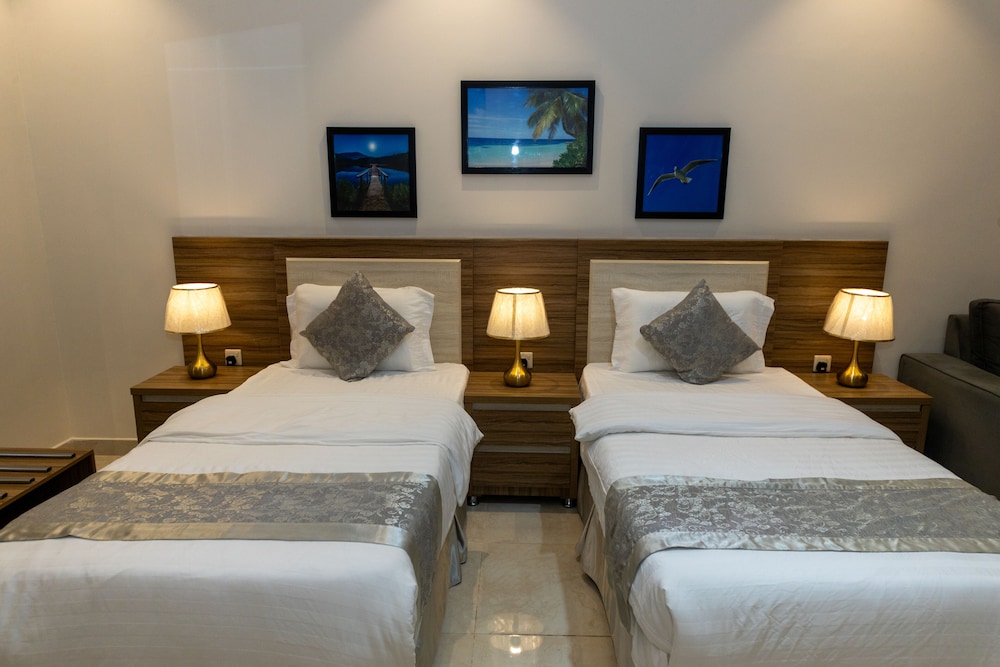Standard Twin Room - Photo 6