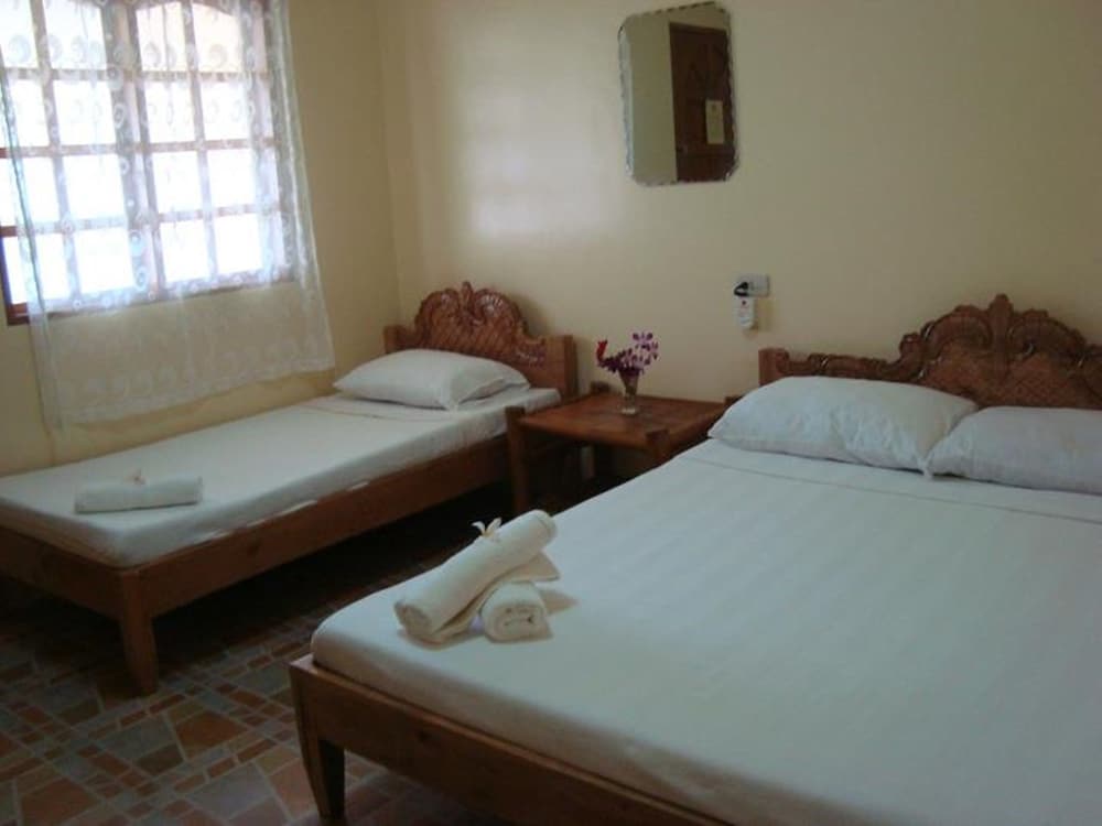 Ac Triple Room With Tv