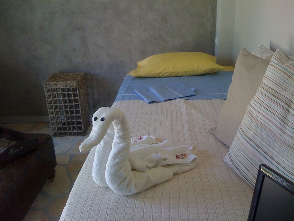 Basic Suite, 1 Bedroom, Ground Floor (Triple) photo 1