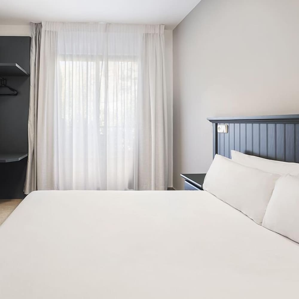 Basic Double Room photo 3