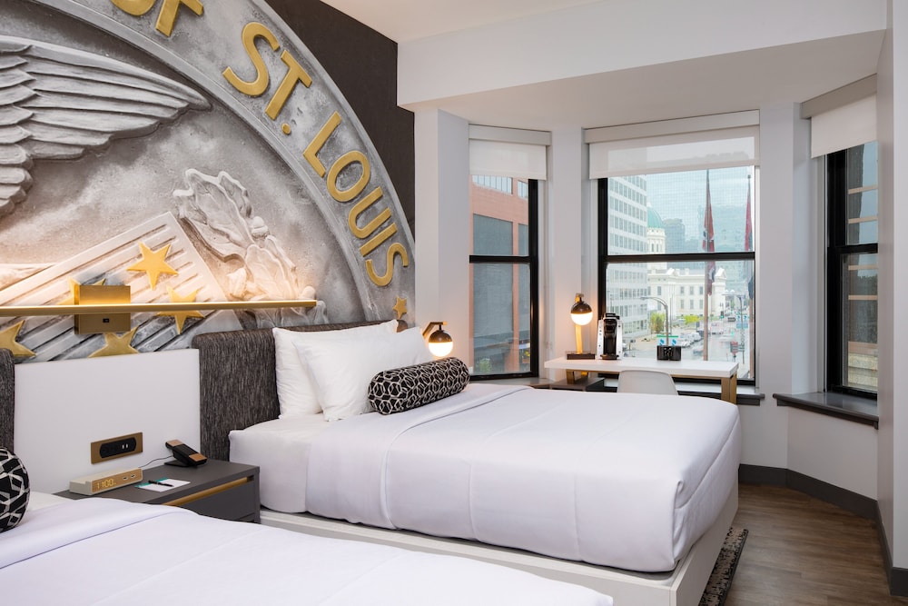 Standard Room, 2 Double Beds, City View - Photo 5