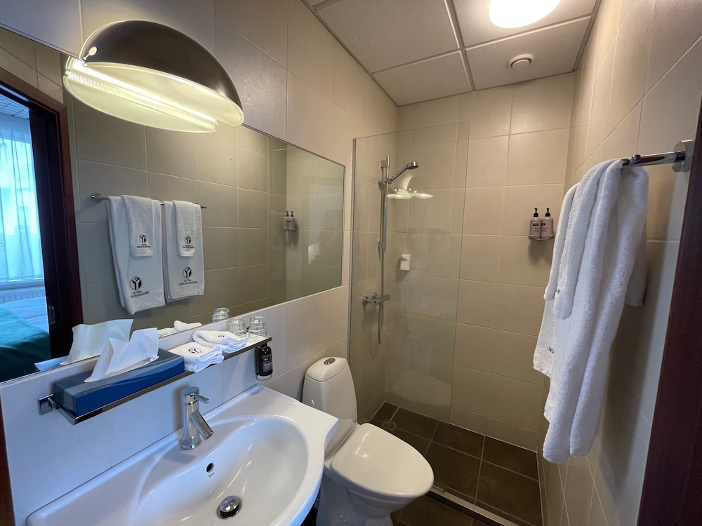 Standard Single Room, Private Bathroom photo 3