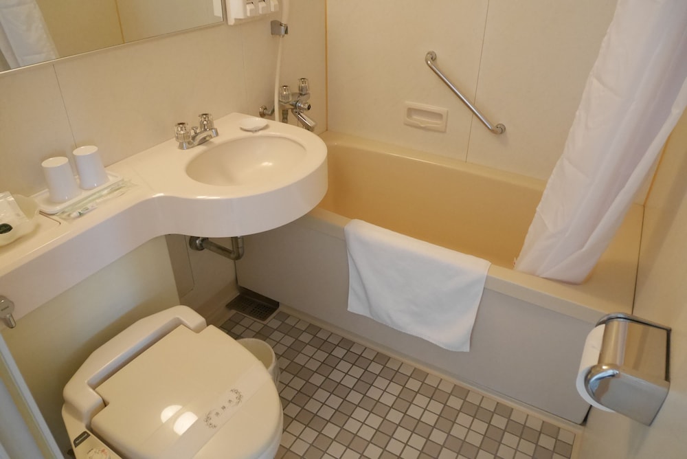 Large Triple Room, Non Smoking photo 2