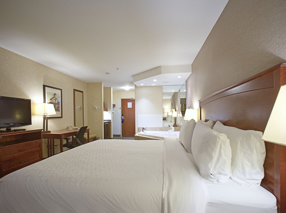 Suite, 1 King Bed, Fireplace (Jetted Tub) - Photo 4