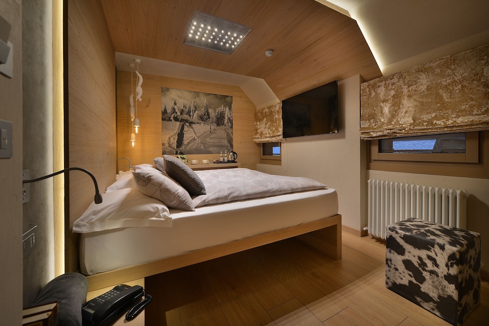 Classic Double or Twin Room, 1 Double or 2 Twin Beds, Private Bathroom