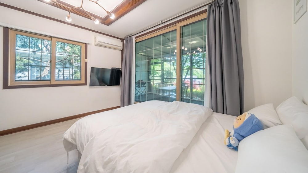 Basic Room, 1 Bedroom (Poodle 2) - Photo 4