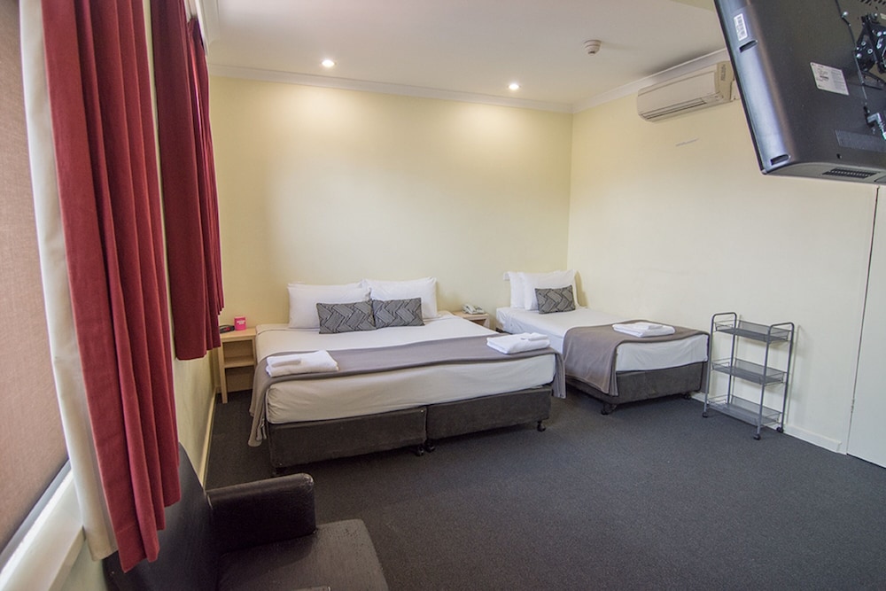 Miami Triple Room - Photo 1