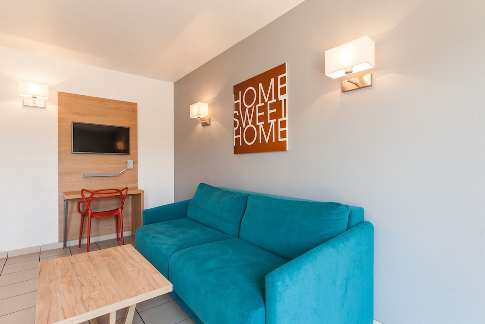 Apartment, Terrace - Photo 4