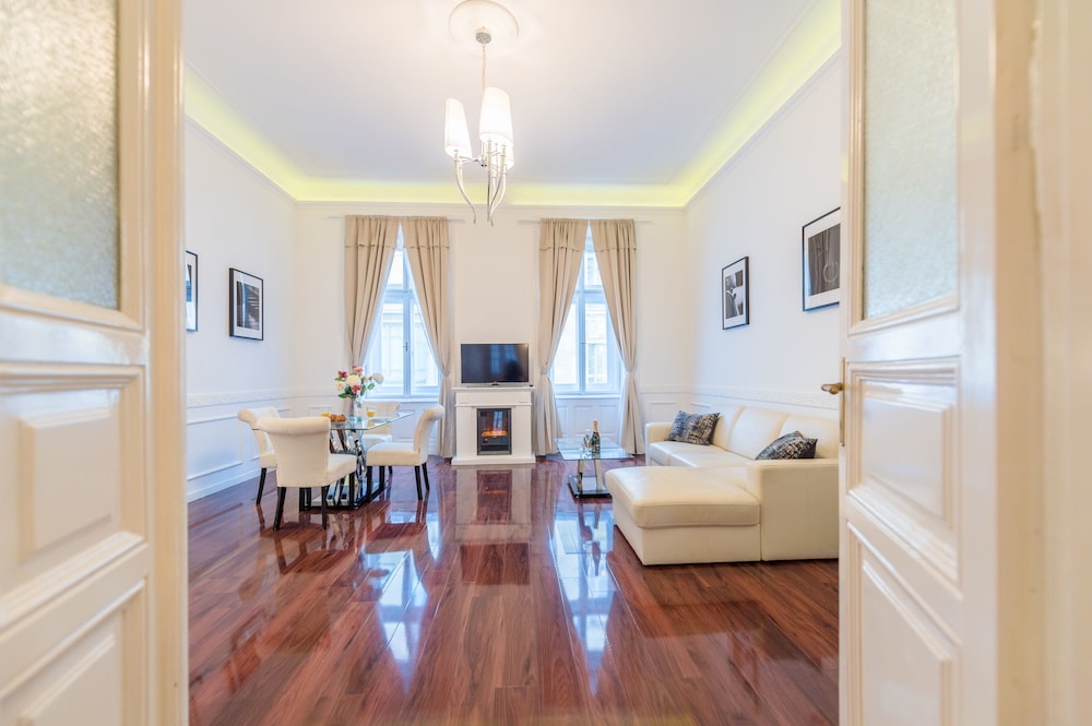 Classic Apartment
