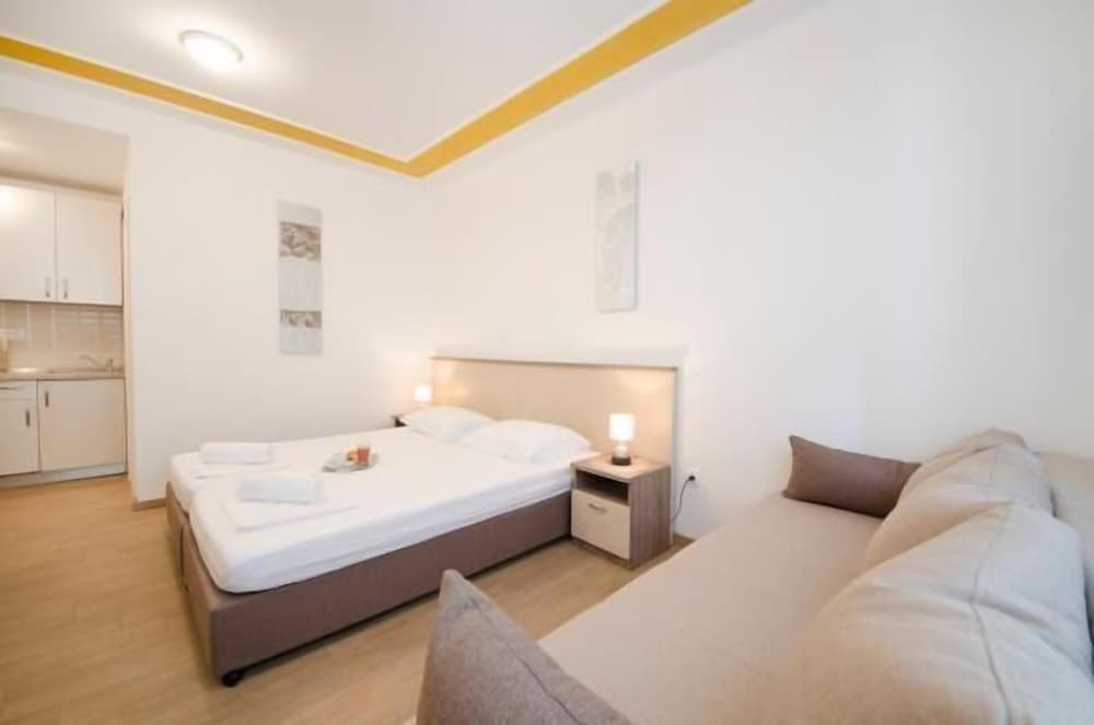 Studio (Guest House Mia (ST) - Standard Studi) photo 1