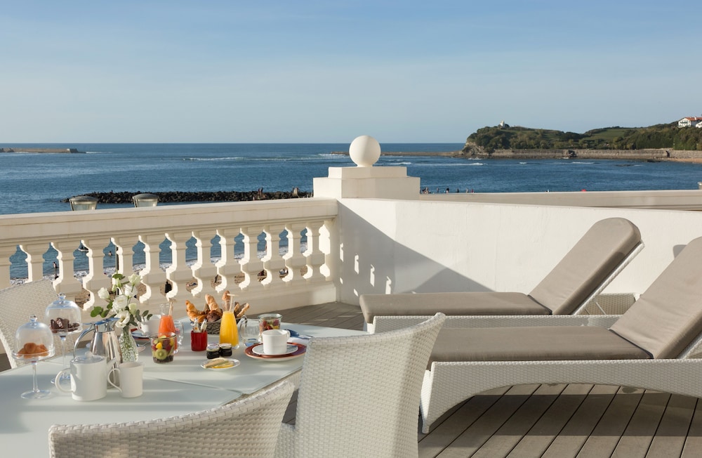 Ocean Terrace Suite - Photo 6