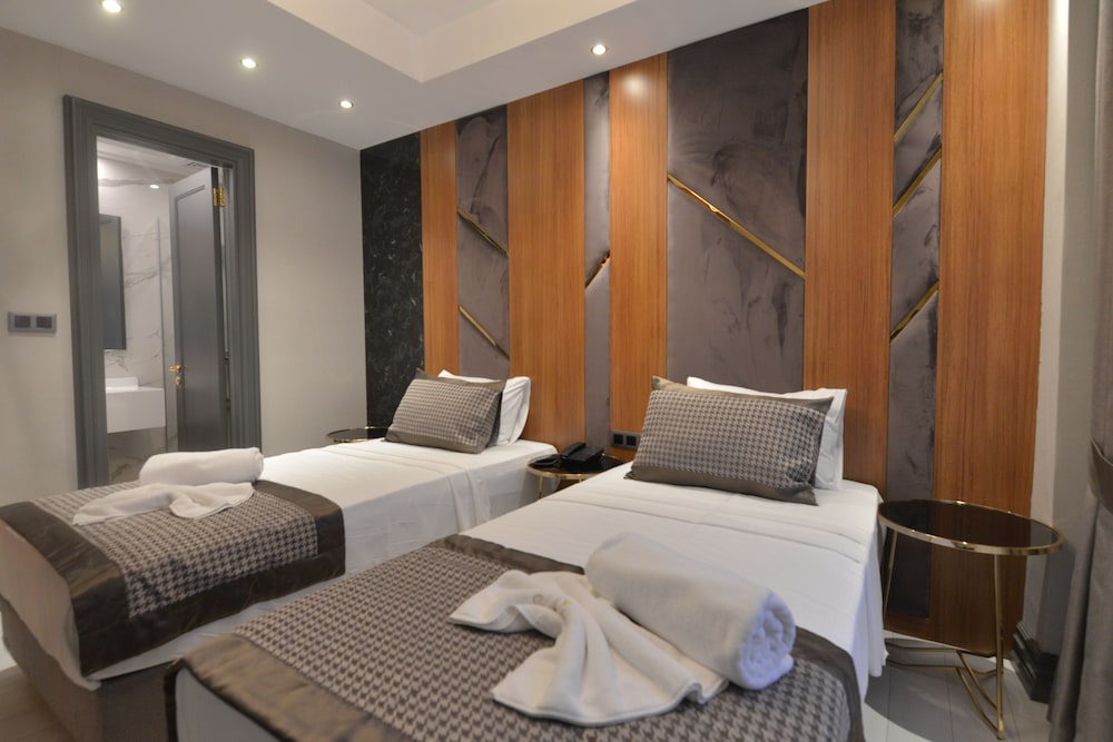 Standard Twin Room photo 2