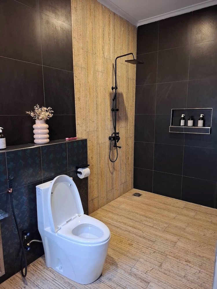 Double Room, Housekeeping, Garden View