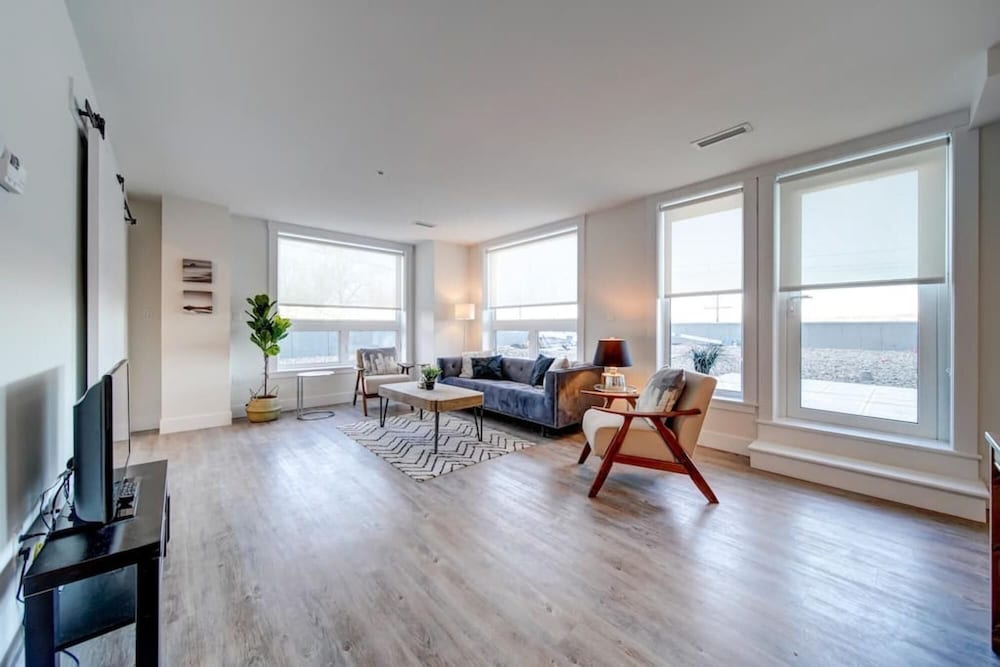 Ocean Bay New Luxury Condo Slps-5 w Prk Coffee AC, Kuva 2