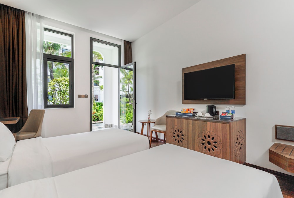 Deluxe Twin Room Garden View photo 2