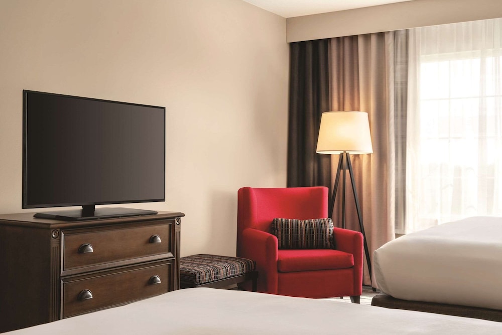 Studio Suite, 1 King Bed, Accessible, Non Smoking (Roll-in Shower) - Photo 1