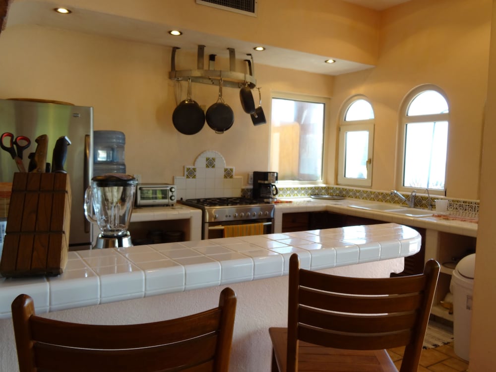 Exclusive Townhome, 2 Bedrooms photo 3