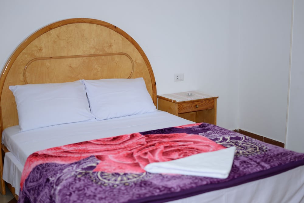 Apartment, 2 Bedrooms, River View photo 1