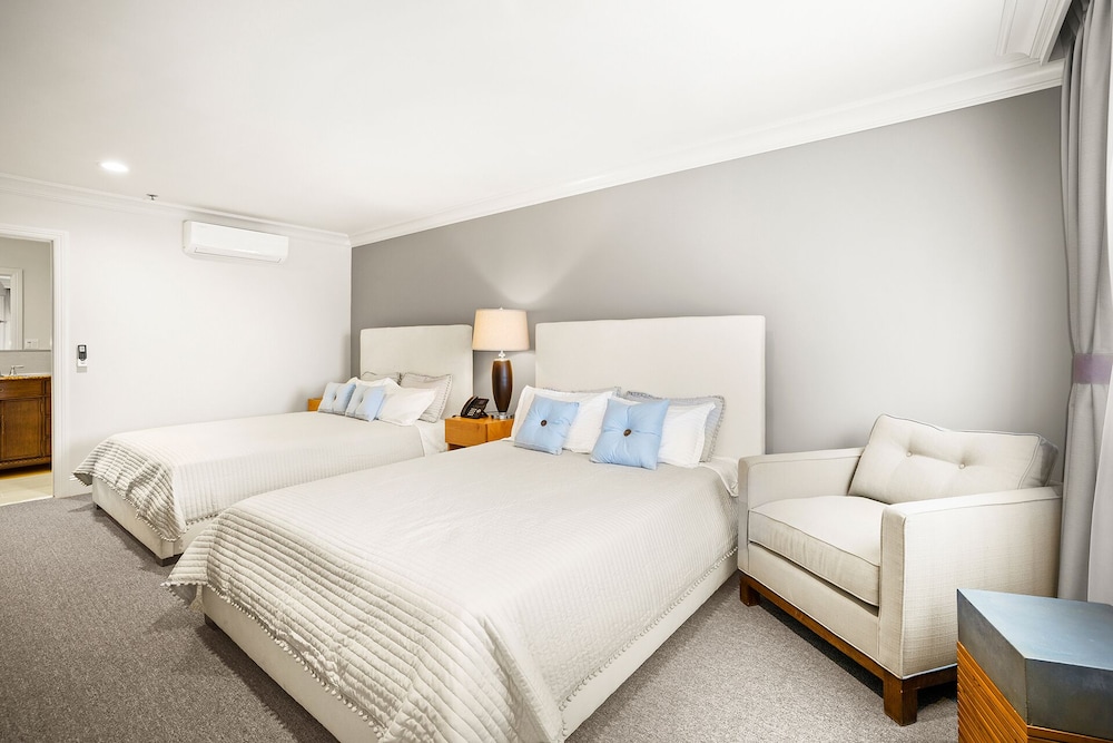 Standard Room, 2 Double Beds