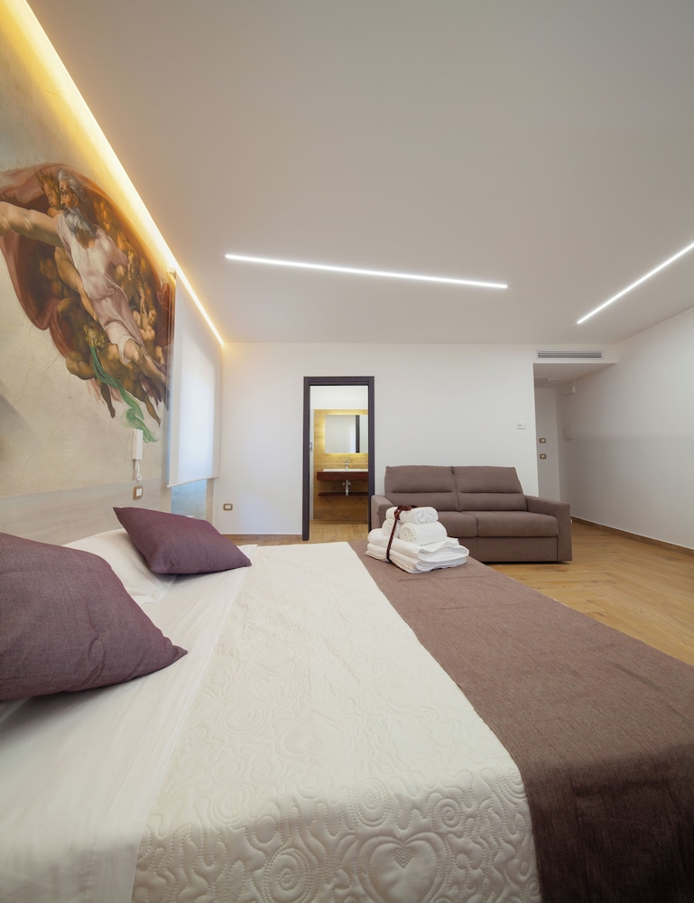 Suite Michelangelo photo 3