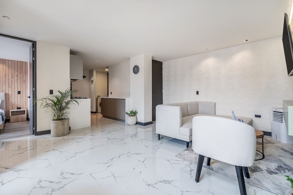 Apartment, 3 Bedrooms (702)