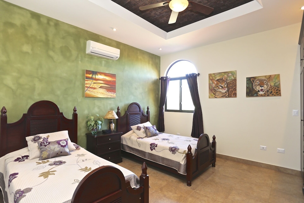 Luxury Villa, 4 Bedrooms, Private Pool, Ocean View photo 1