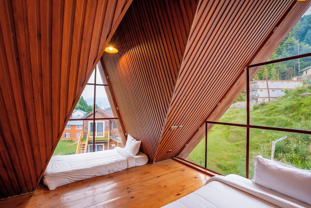 Where Luxury Meets Nature - Photo 8