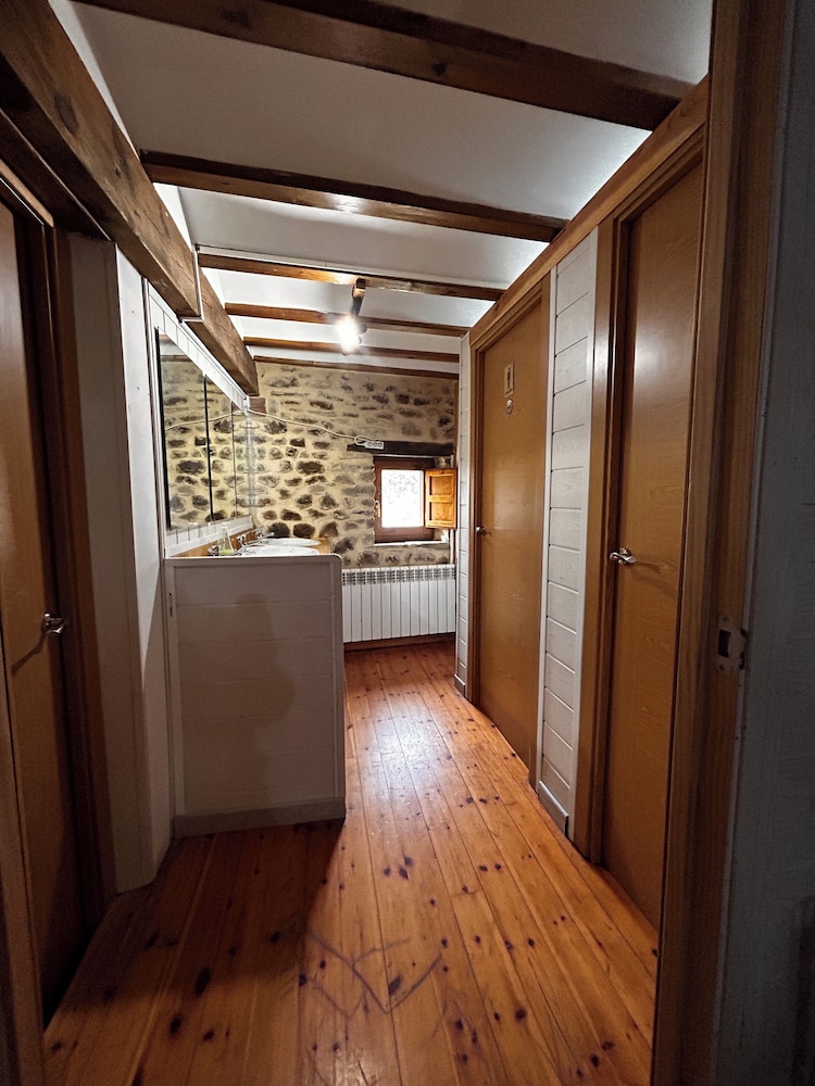 Basic Shared Dormitory photo 3