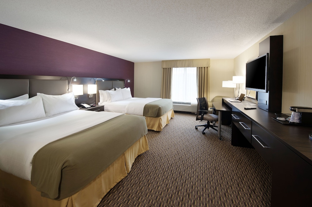 Standard Room, 2 Queen Beds, Accessible (Communication, Mobility Tub) photo 1