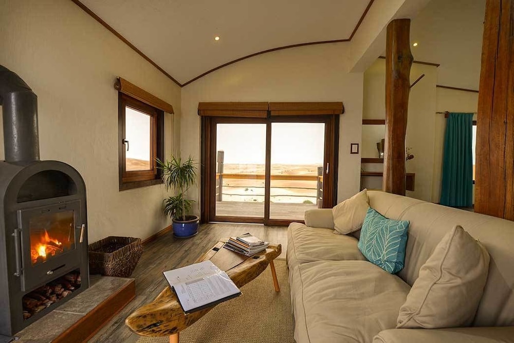 Villa photo 2