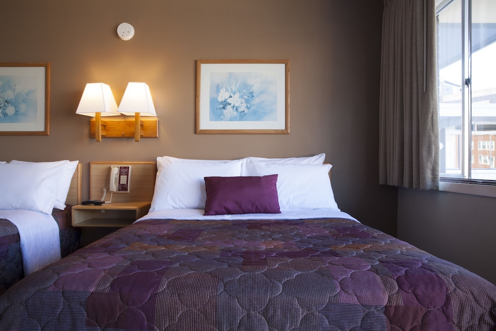 Standard Double Room, 2 Double Beds - Photo 6
