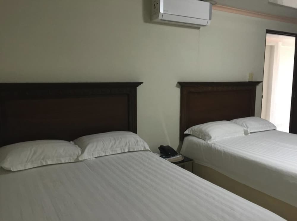 Double Room, 2 Double Beds photo 2