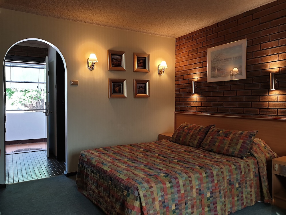 Superior Room, Multiple Beds, Non Smoking, Refrigerator & Microwave (First Floor)
