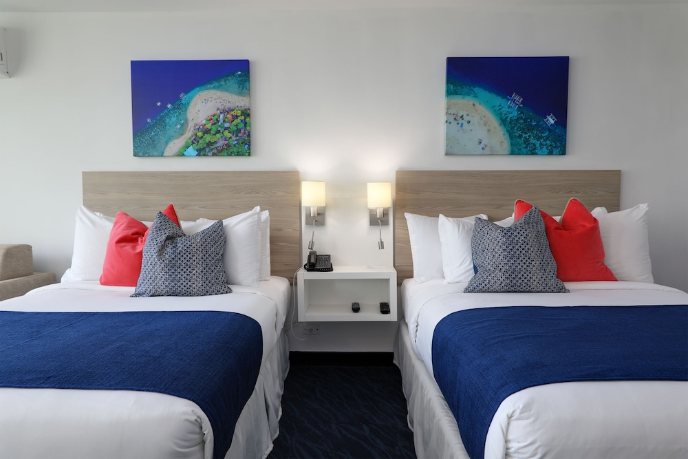 Premium Studio, 2 Double Beds, Terrace (Lanai) photo 3