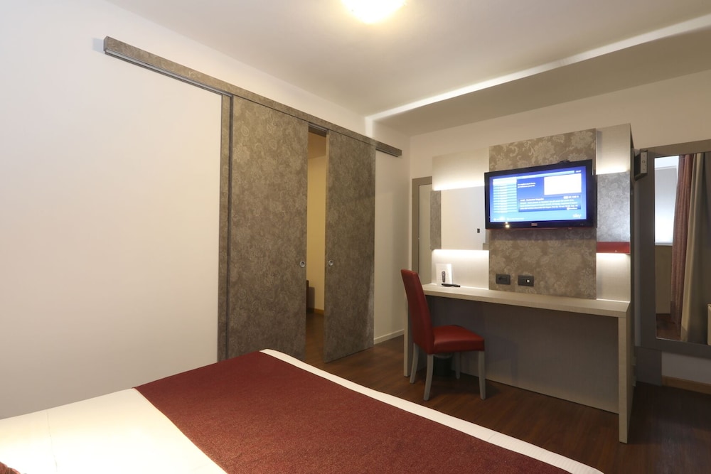 Family Quadruple Room photo 3