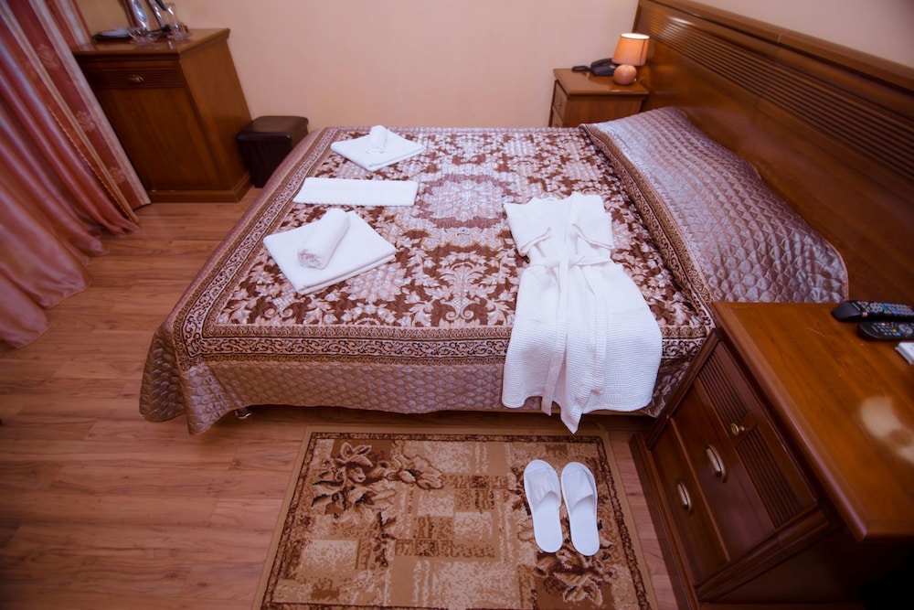 Standard Double or Twin Room, Balcony photo 2