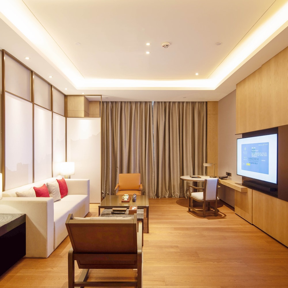 Business Suite, Mountain View photo 3