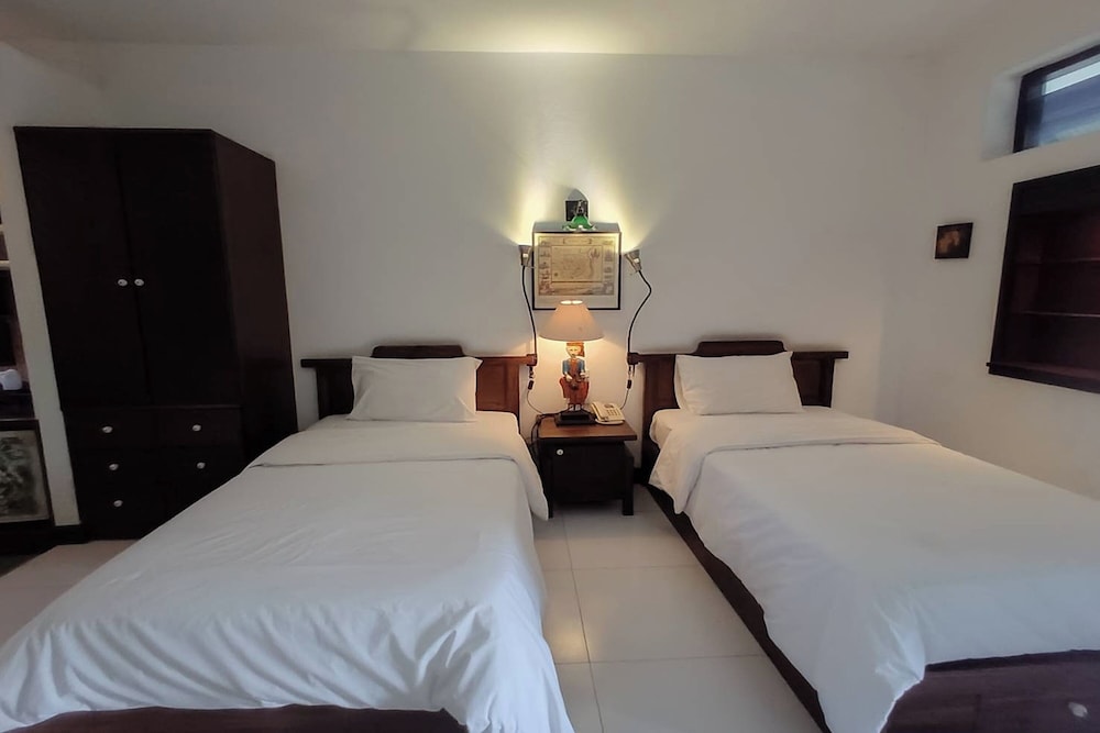 Deluxe Twin Bed (no Balcony)