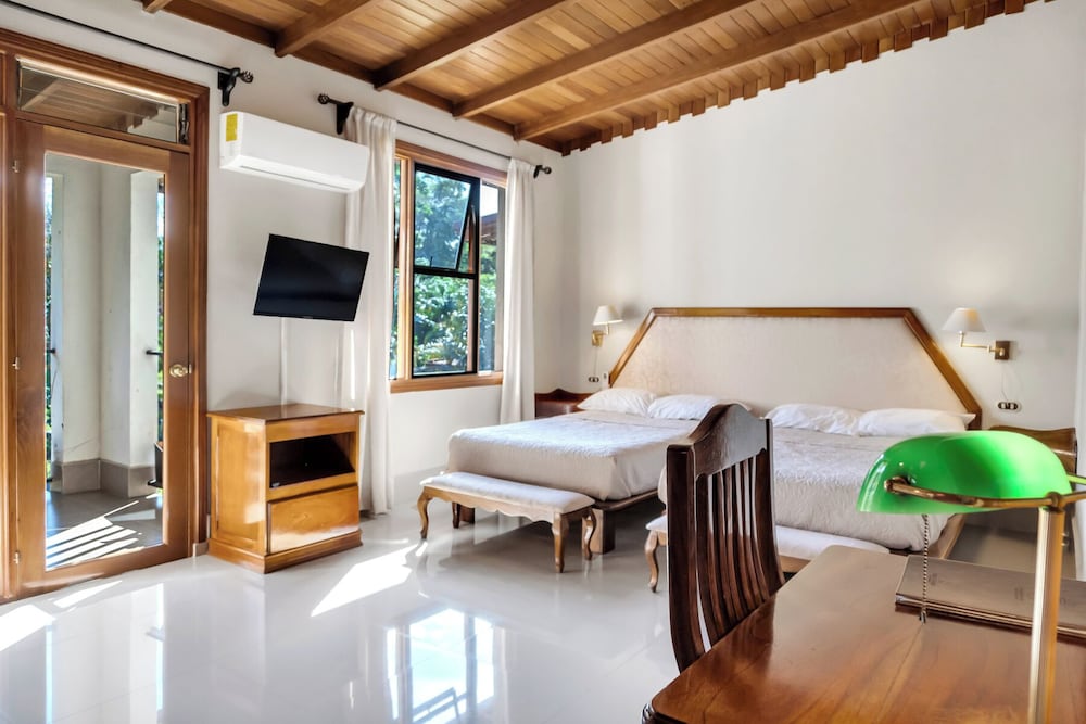 Junior Suite - Photo 11