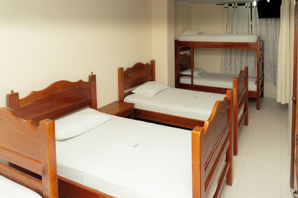 Basic Room, Multiple Beds