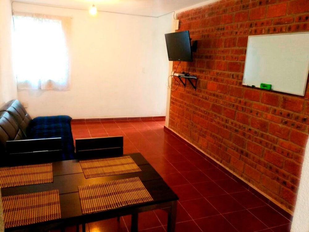 Basic Apartment photo 1
