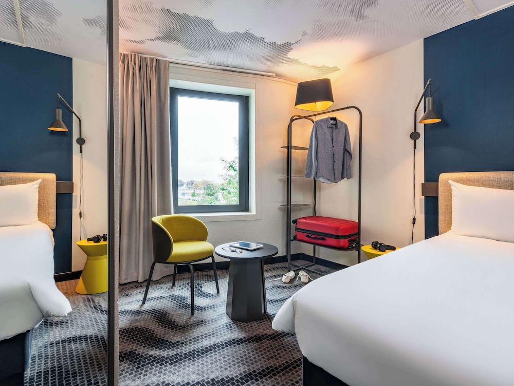 Standard Room, Multiple Beds - Photo 1