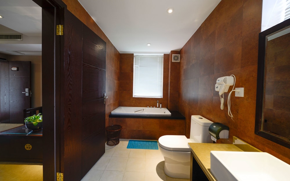 Deluxe Suite, Non Smoking photo 2
