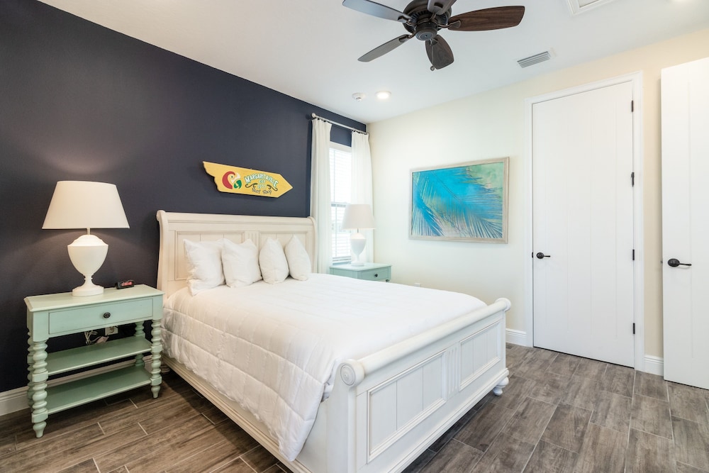 House, Multiple Beds, Pool View (Four-Bedroom House)