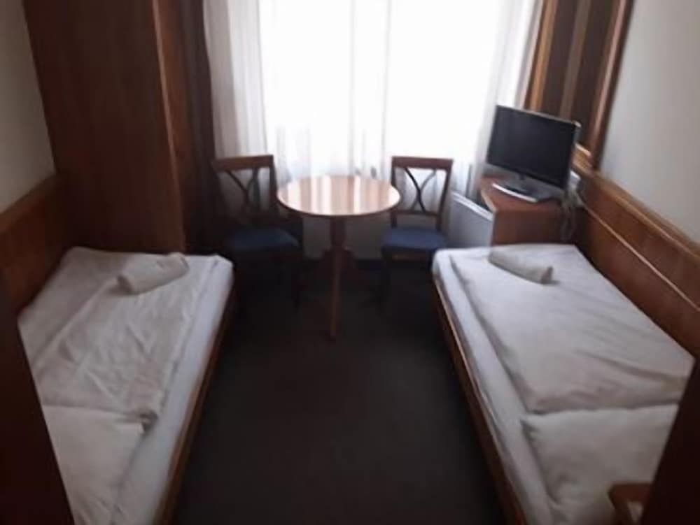 Classic Twin Room, 1 Bedroom photo 3